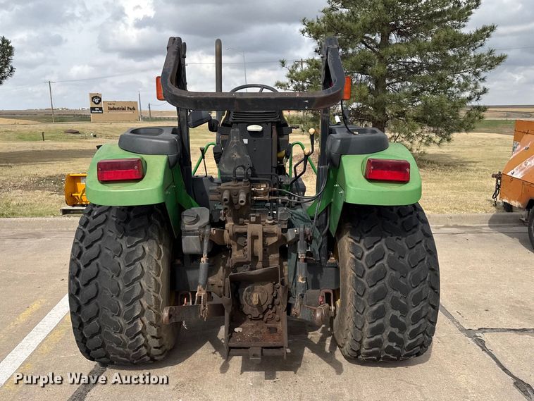 image for item FB6637 2001 John Deere 5320 tractor
