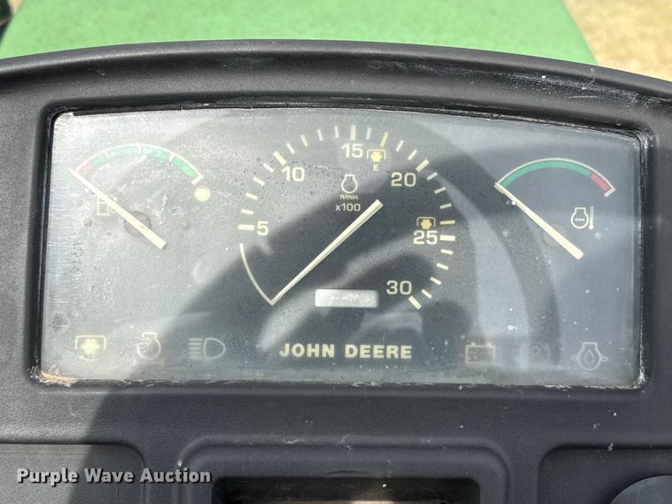 image for item FB6637 2001 John Deere 5320 tractor