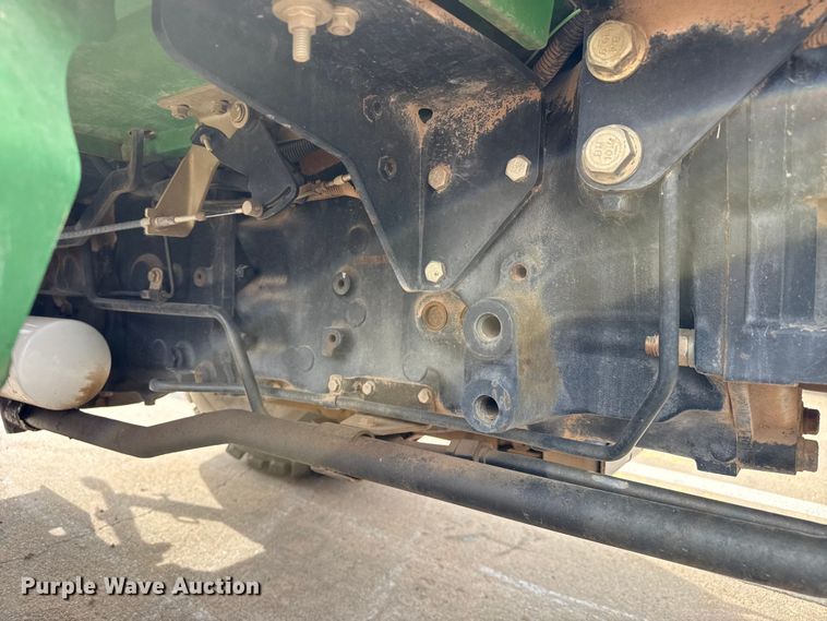 image for item FB6637 2001 John Deere 5320 tractor