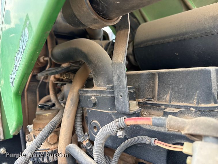 image for item FB6637 2001 John Deere 5320 tractor