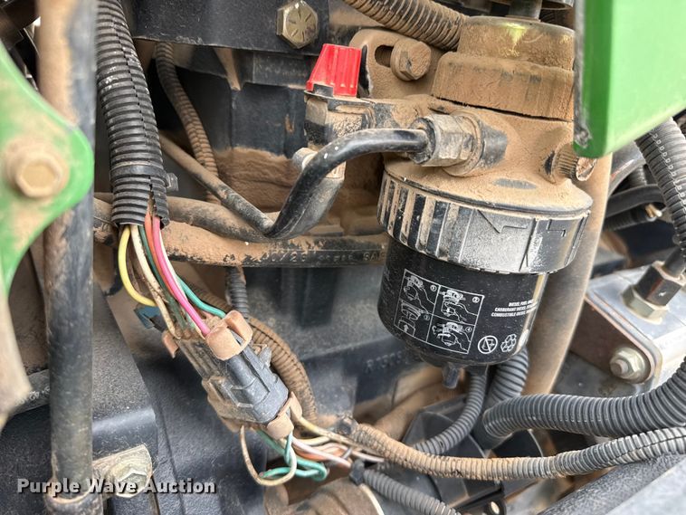 image for item FB6637 2001 John Deere 5320 tractor