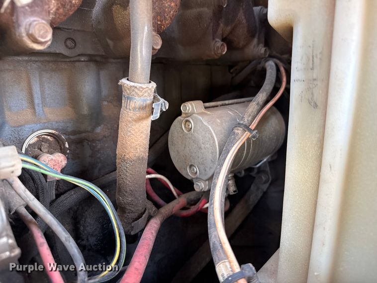 image for item FB6642 2003 New Holland LS170 skid steer loader