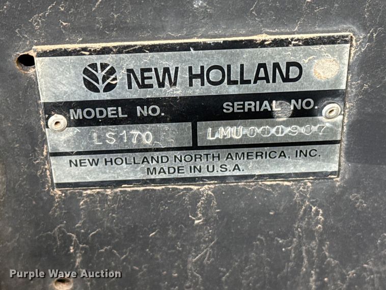 image for item FB6642 2003 New Holland LS170 skid steer loader