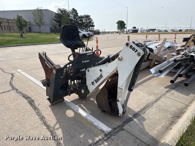 image for item FB6643 Bobcat 607 skid steer backhoe