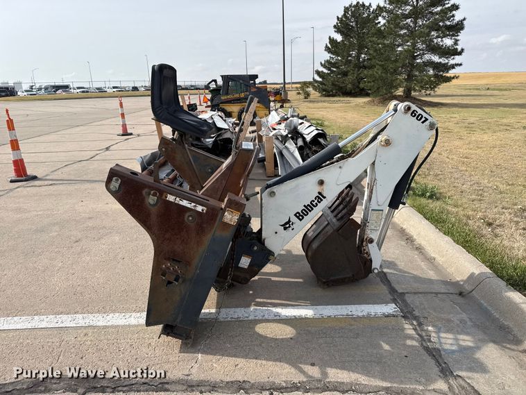 image for item FB6643 Bobcat 607 skid steer backhoe