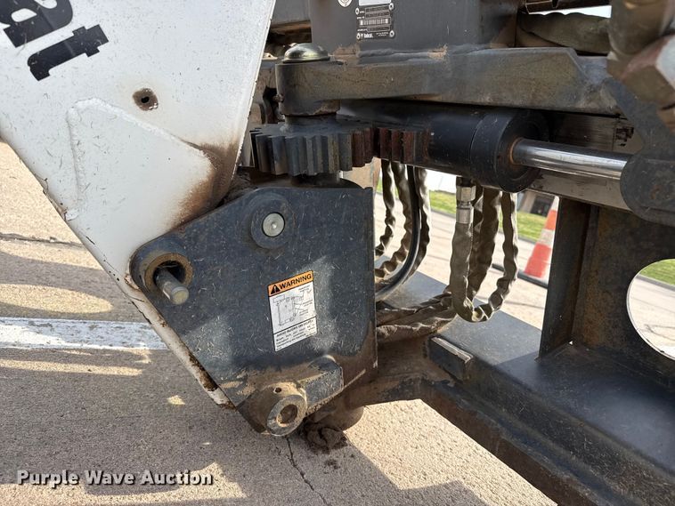 image for item FB6643 Bobcat 607 skid steer backhoe