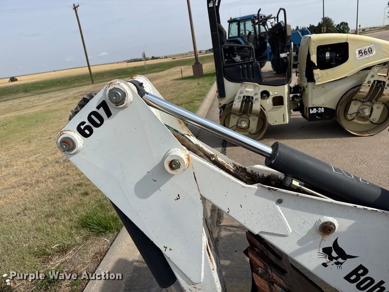 image for item FB6643 Bobcat 607 skid steer backhoe