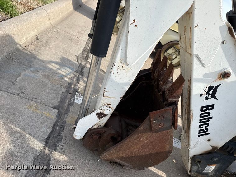 image for item FB6643 Bobcat 607 skid steer backhoe