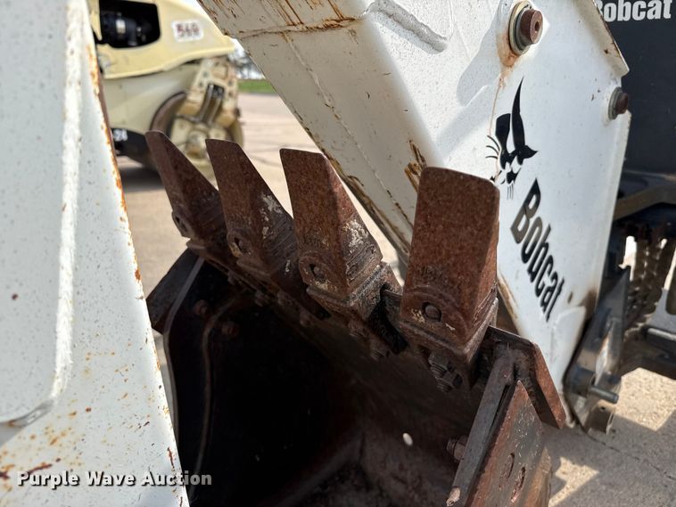 image for item FB6643 Bobcat 607 skid steer backhoe