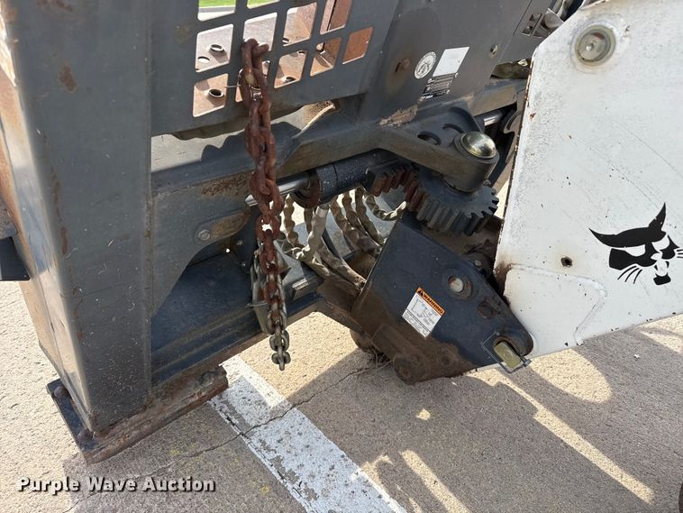 image for item FB6643 Bobcat 607 skid steer backhoe