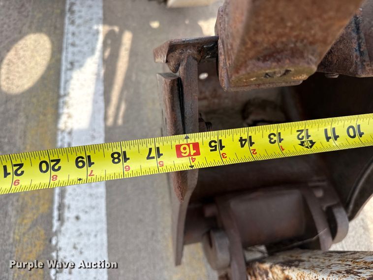 image for item FB6643 Bobcat 607 skid steer backhoe