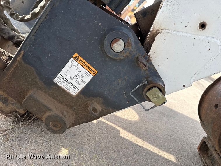 image for item FB6643 Bobcat 607 skid steer backhoe