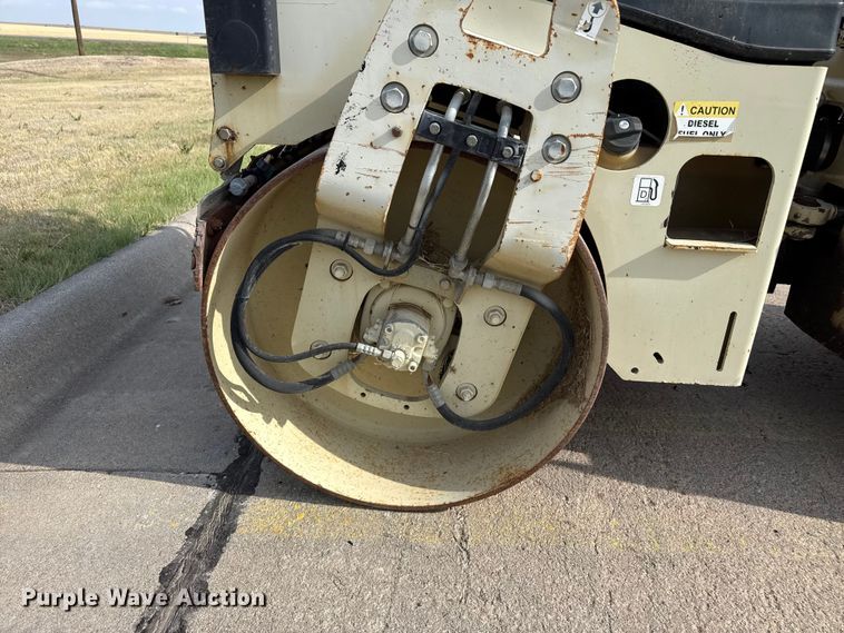 image for item FB6644 Volvo DD-24 double drum vibratory roller