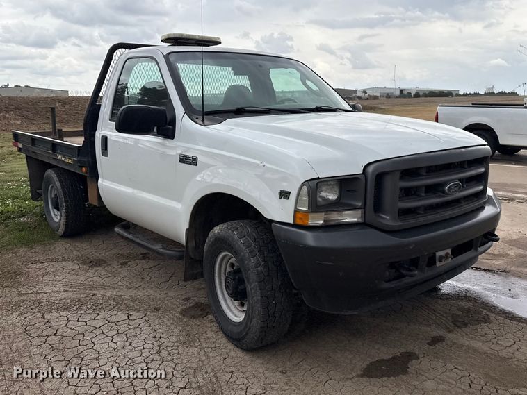 image for item FB6647 2003 Ford F250 Super Duty XL flatbed pickup truck