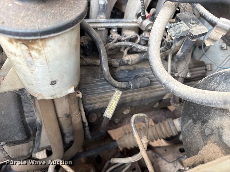 image for item FB6648 2002 Ford F150 XL pickup truck