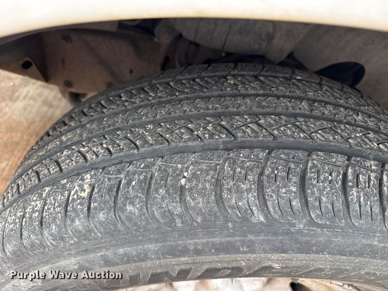image for item FB6648 2002 Ford F150 XL pickup truck