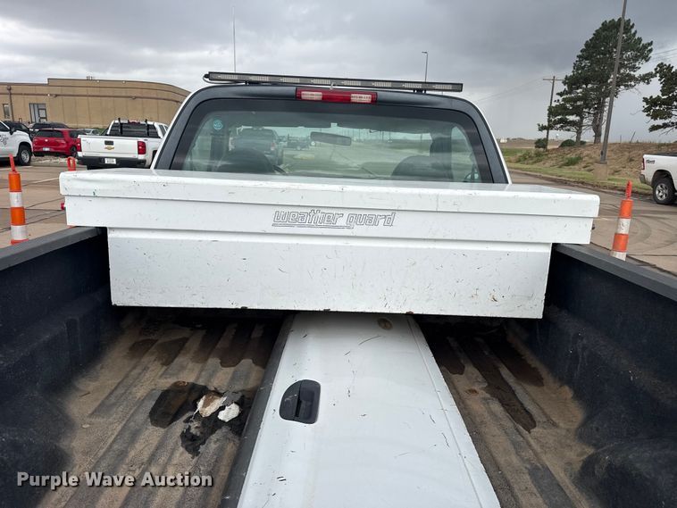 image for item FB6649 2003 Ford F150 XL pickup truck