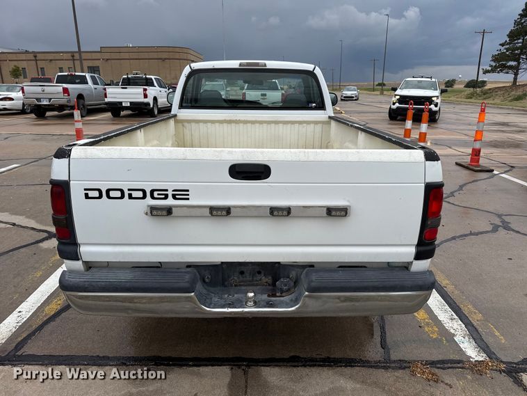 image for item FB6650 2001 Dodge Ram 1500 pickup truck