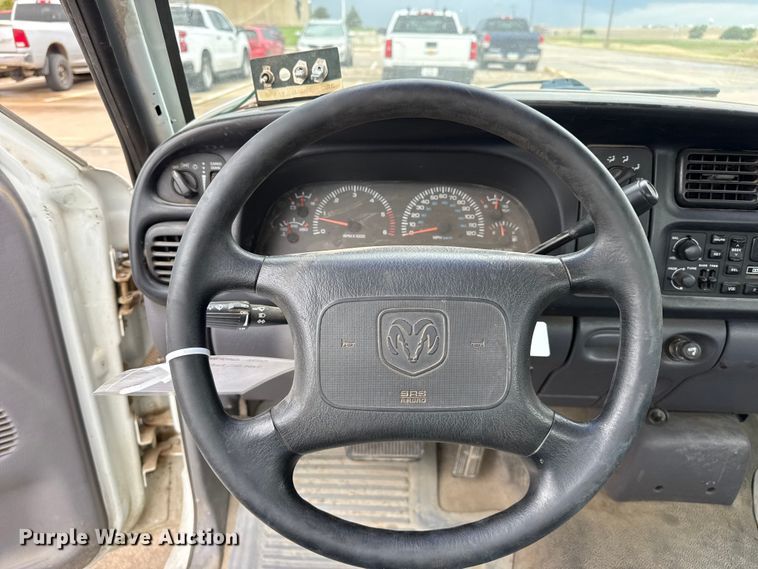 image for item FB6650 2001 Dodge Ram 1500 pickup truck