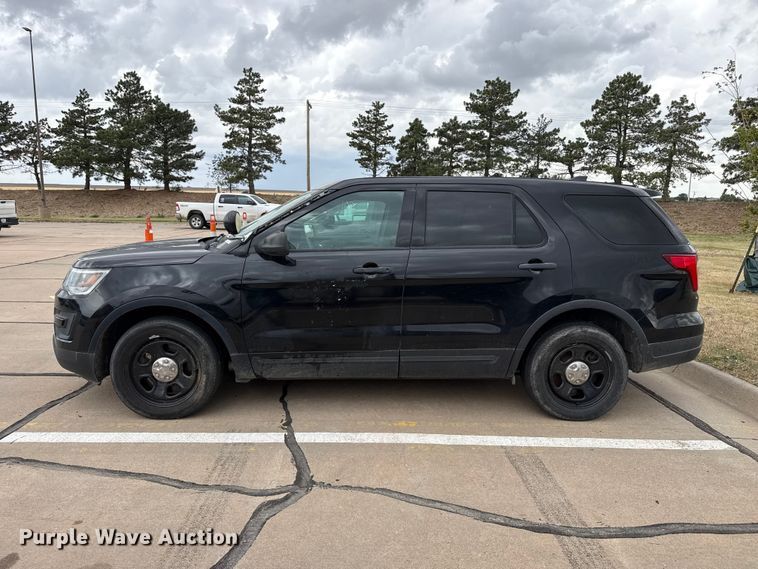 image for item FB6652 2019 Ford Explorer Police SUV