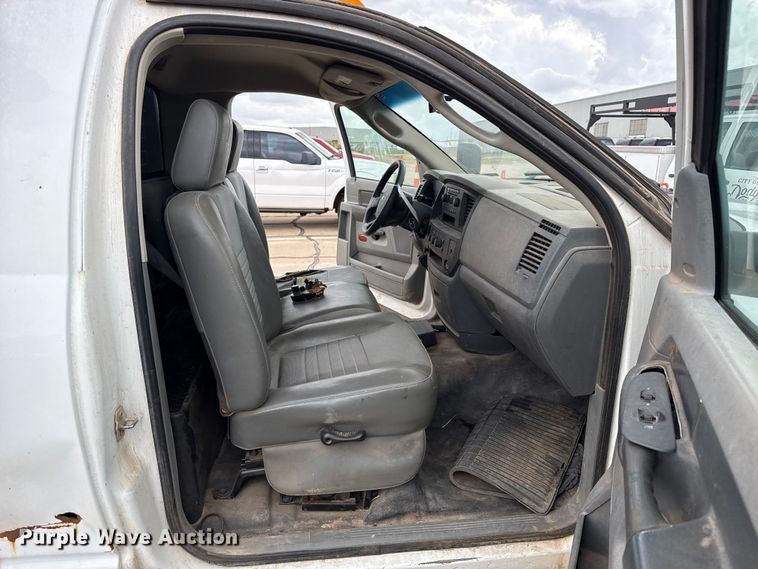 image for item FB6653 2009 Dodge Ram 3500 dump flatbed pickup truck