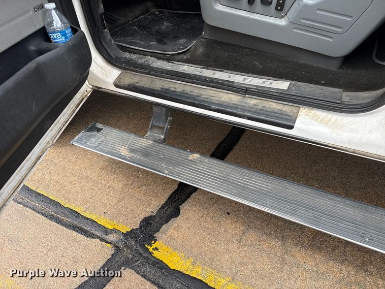 image for item FB6656 2011 Ford F150 Crew Cab pickup truck