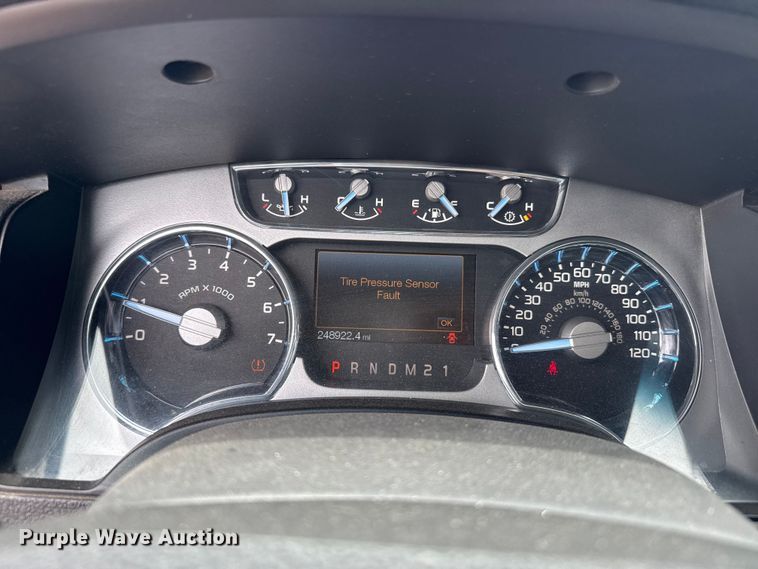 image for item FB6656 2011 Ford F150 Crew Cab pickup truck