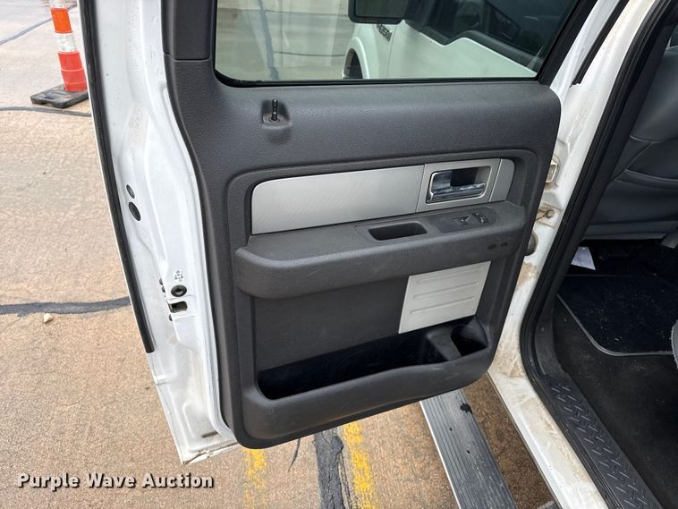 image for item FB6656 2011 Ford F150 Crew Cab pickup truck