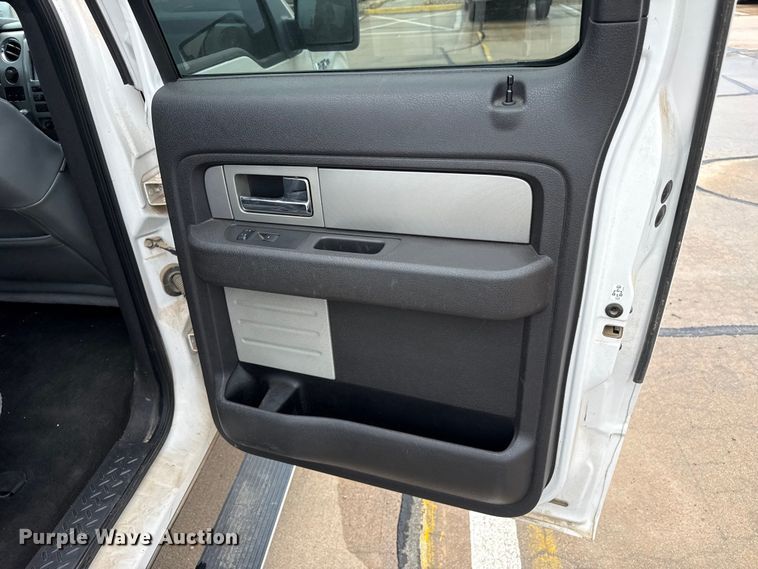 image for item FB6656 2011 Ford F150 Crew Cab pickup truck