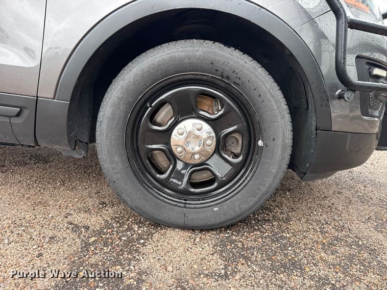 image for item FB6662 2017 Ford Explorer Police SUV