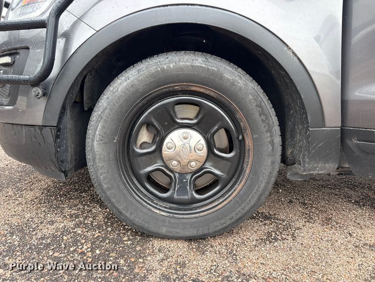 image for item FB6662 2017 Ford Explorer Police SUV