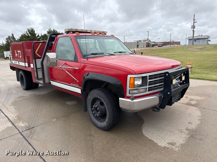 image for item FB6668 1993 Chevrolet 3500 brush fire truck
