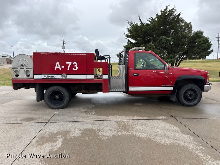 image for item FB6668 1993 Chevrolet 3500 brush fire truck