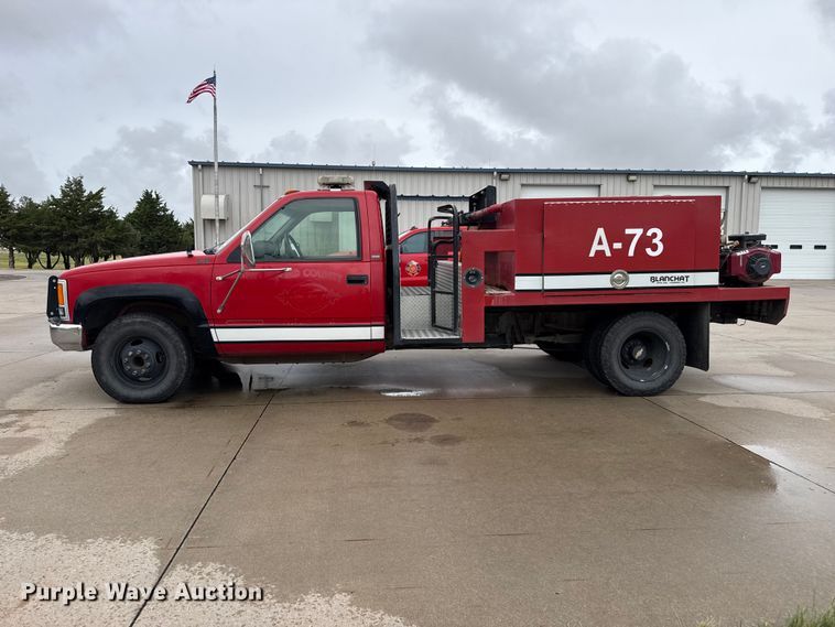 image for item FB6668 1993 Chevrolet 3500 brush fire truck