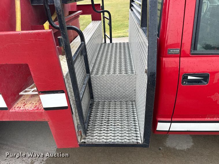 image for item FB6668 1993 Chevrolet 3500 brush fire truck