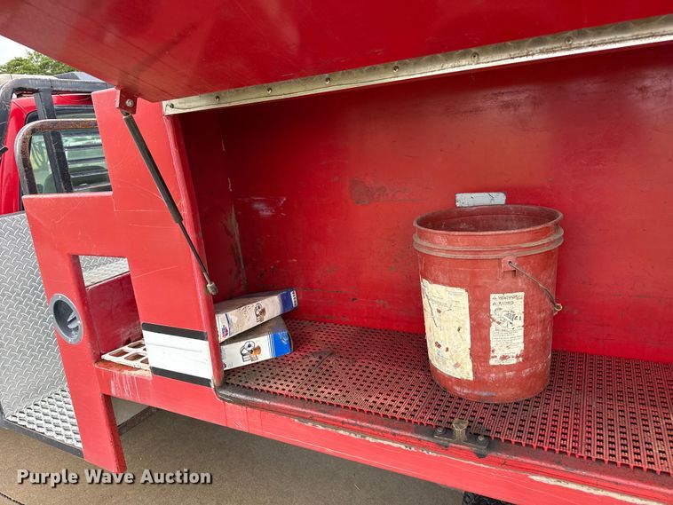 image for item FB6668 1993 Chevrolet 3500 brush fire truck