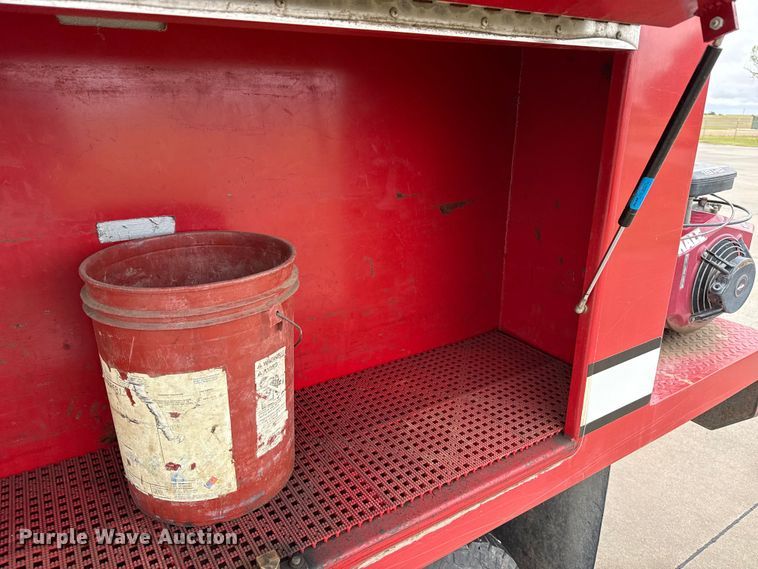 image for item FB6668 1993 Chevrolet 3500 brush fire truck