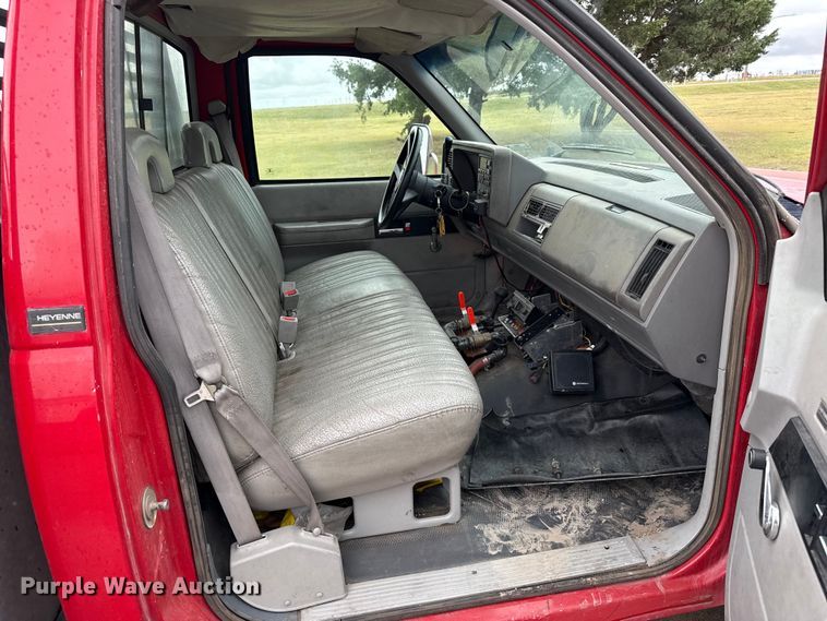 image for item FB6668 1993 Chevrolet 3500 brush fire truck