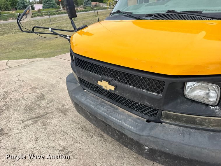 image for item FB7436 2013 Chevrolet Express G3500 school bus
