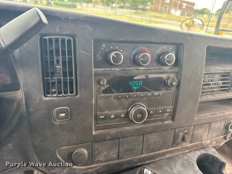 image for item FB7436 2013 Chevrolet Express G3500 school bus