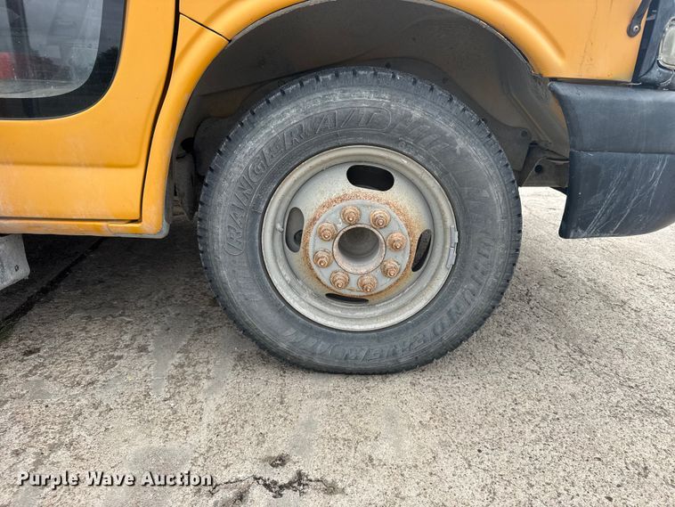 image for item FB7436 2013 Chevrolet Express G3500 school bus