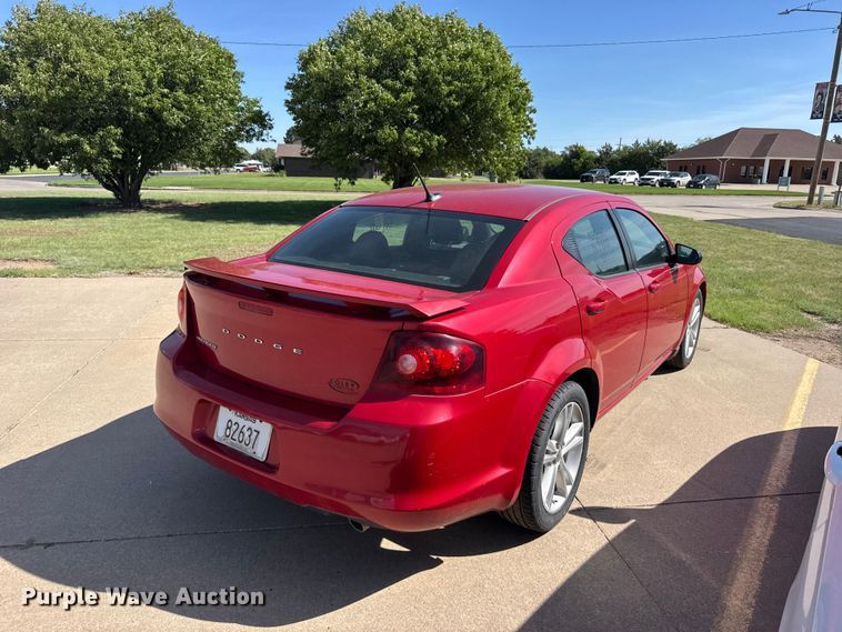 image for item FB7439 2013 Dodge Avenger 