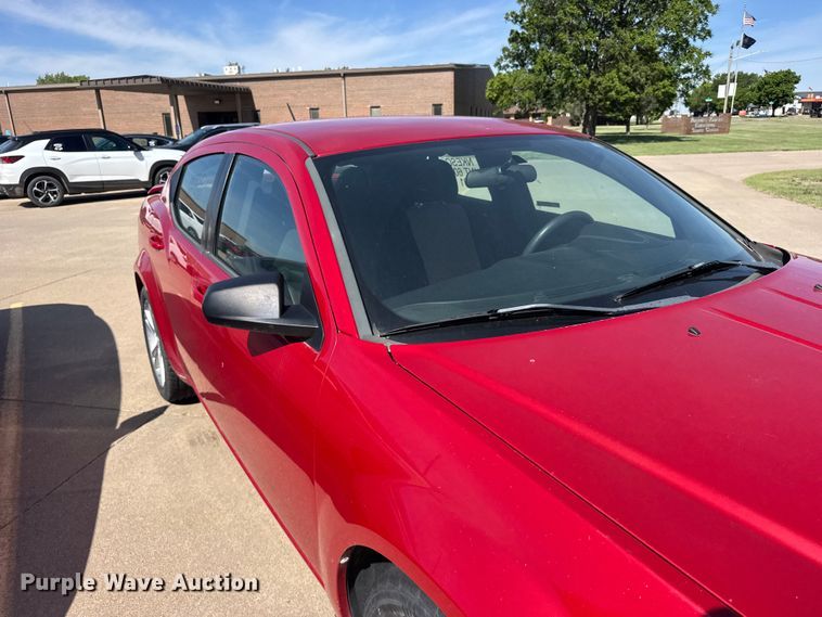 image for item FB7439 2013 Dodge Avenger 