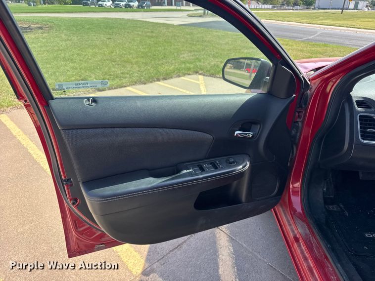 image for item FB7439 2013 Dodge Avenger 
