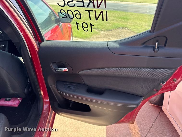 image for item FB7439 2013 Dodge Avenger 