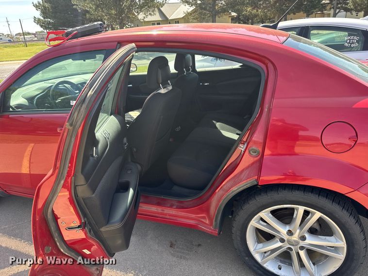image for item FB7439 2013 Dodge Avenger 