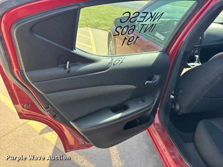 image for item FB7439 2013 Dodge Avenger 