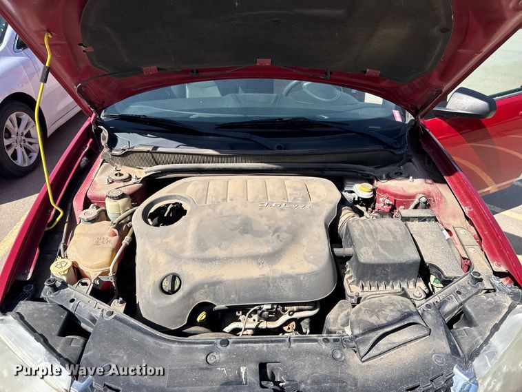 image for item FB7439 2013 Dodge Avenger 