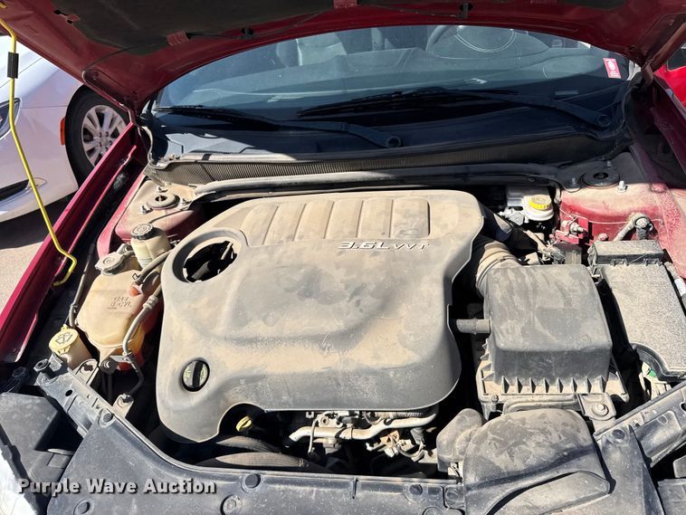 image for item FB7439 2013 Dodge Avenger 