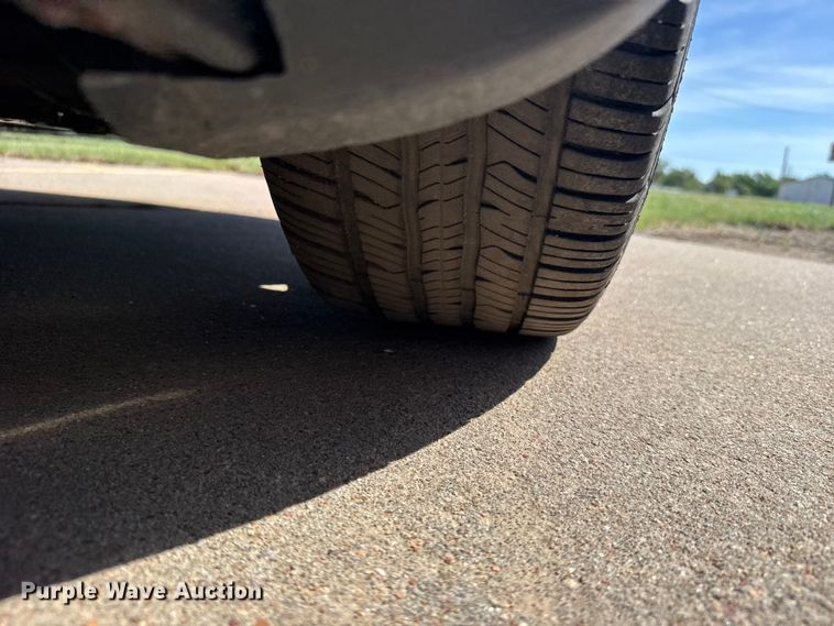 image for item FB7439 2013 Dodge Avenger 